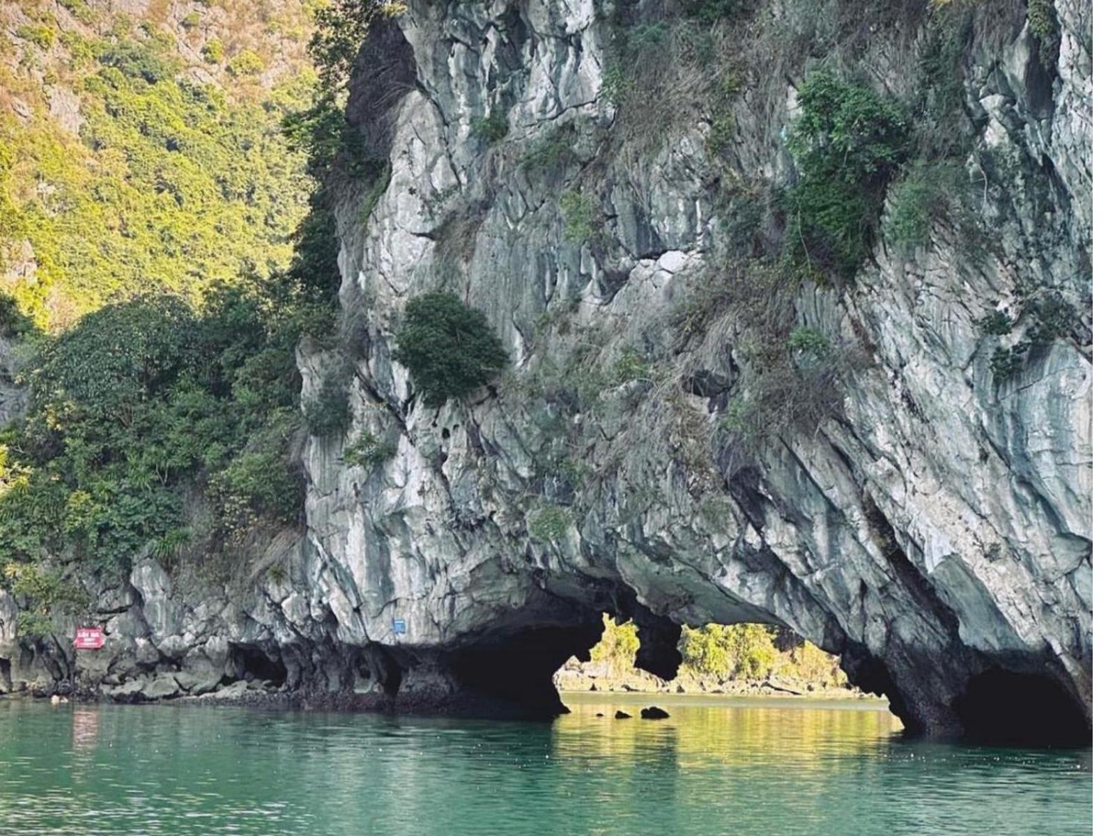 Halong Luxury Cruise Hotell Ha Long Exteriör bild